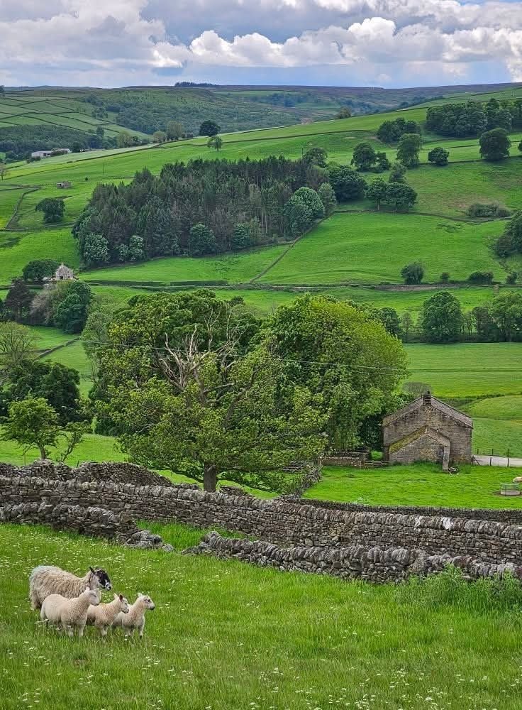 echoesofworld's tweet photo. Yorkshire, England https://t.co/bGp8K7mAnw
