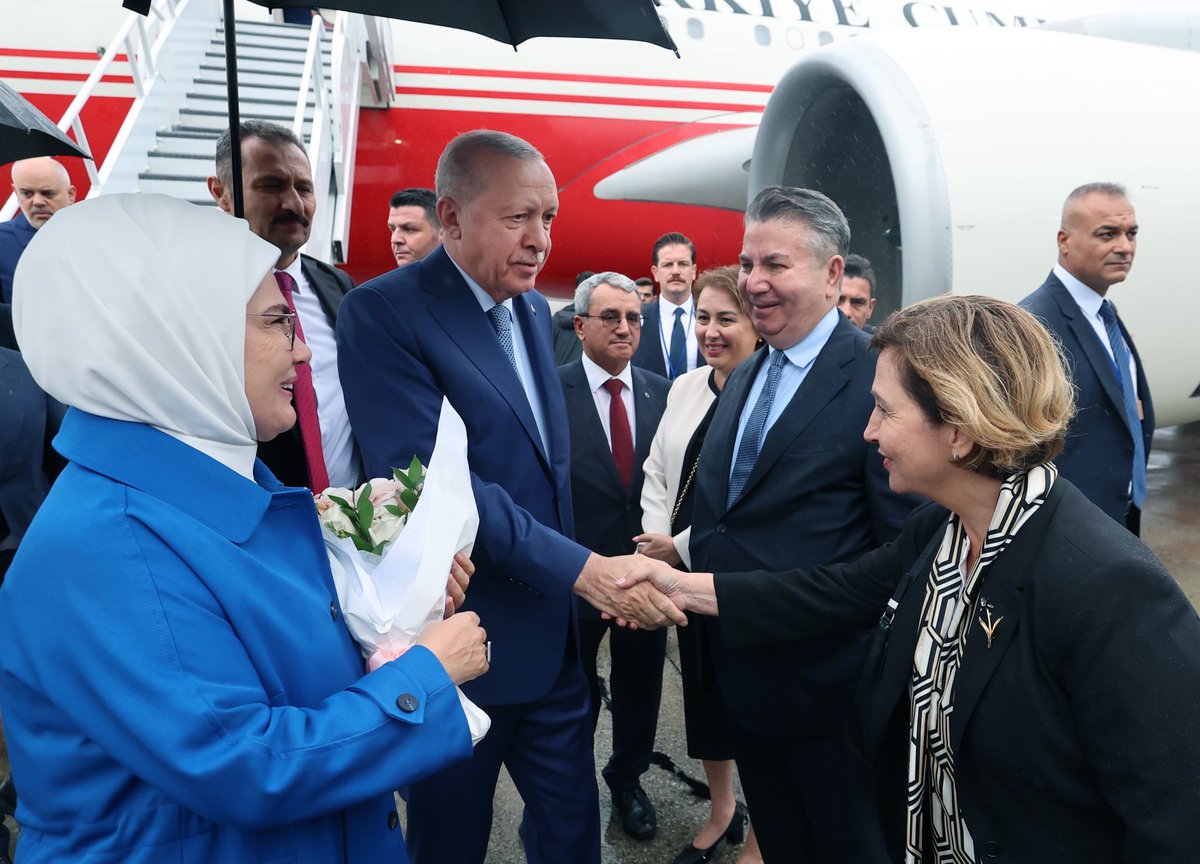 tcbestepe's tweet photo. Cumhurbaşkanımız Sayın @RTErdogan, Birleşmiş Milletler (BM) 81. Genel Kurulu’na katılmak ve çeşitli temaslarda bulunmak üzere gittiği Amerika Birleşik Devletleri’nin (ABD) New York şehrine ulaştı. https://t.co/RQqNepDKYL