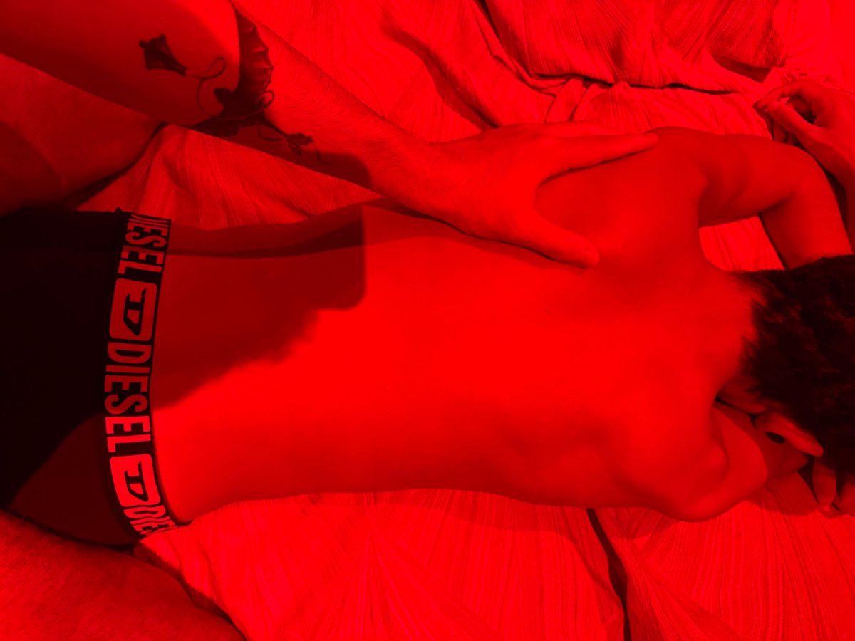 SeSestccwh's tweet photo. I like Red…

#mlm #gay #boyfriend https://t.co/lZSTJNCPu2