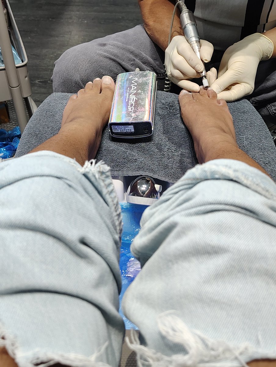 RicanFeet000's tweet photo. Looking for a loyal sugar daddy ☺️ hmu if you're interested 💓 https://t.co/geWJavMyBT