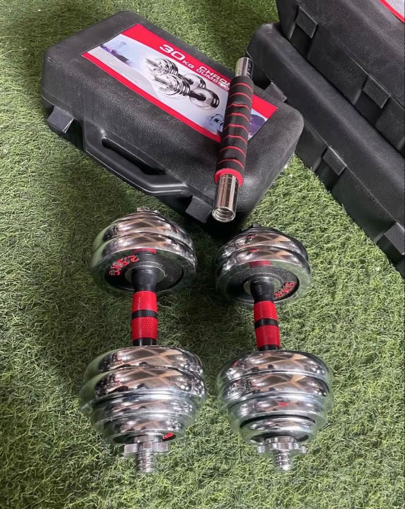 Ola_Oluwa3's tweet photo. 30KG CHROME ADJUSTABLE DUMBBELL AND BARBELL

PRICE:120k https://t.co/x1tftxv4Tf