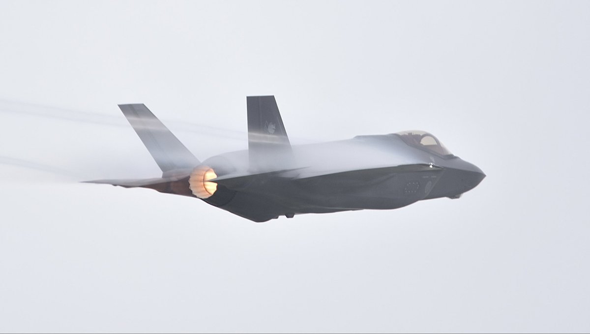 Sitaderuman468's tweet photo. 9.20 三沢基地航空祭2026
外来機を含めて午後からお帰りの時間に、飛ぶ姿が見れて満足
日々激務の中、楽しい時間を提供して下さりありがとうございました。
#三沢基地
#三沢基地航空祭
#RJSM https://t.co/e8rzpuj4do