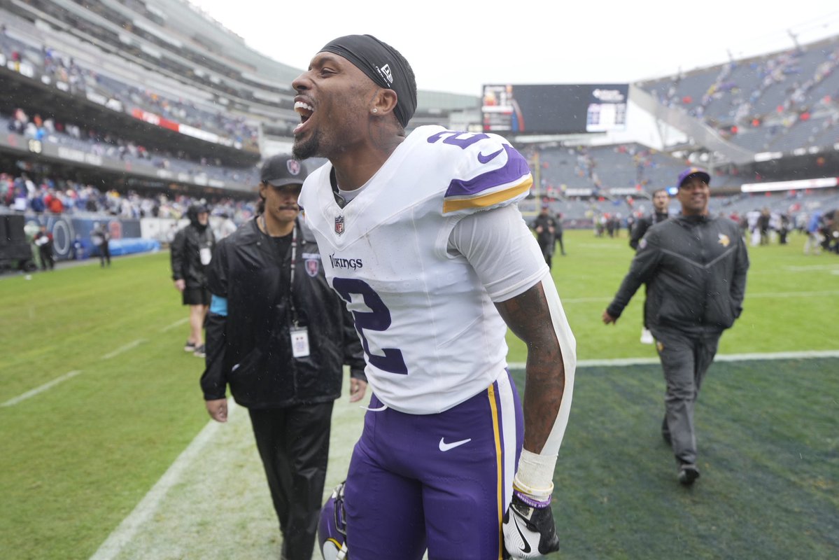 rodgers_isaiah's tweet photo. 2-0 https://t.co/gKdnKP6U3j