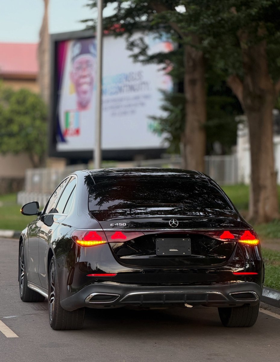 OnyitexHQ's tweet photo. 2025 Mercedes-Benz E 450 https://t.co/oRVl13yzCc