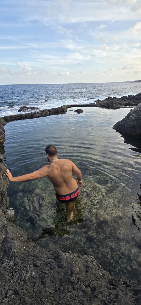 br47iian's tweet photo. Reseteandome ☀️🦀 https://t.co/a39CGIrE22