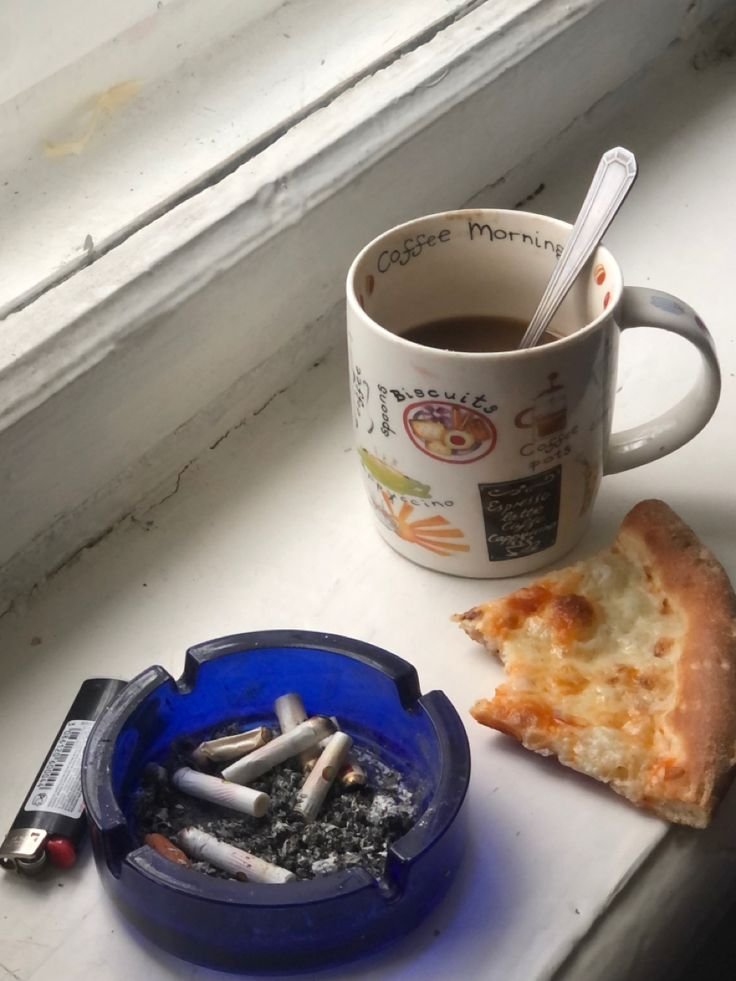 METALLC4's tweet photo. Literalmente isso foi a única coisa que comi hoje. https://t.co/e7rxY4Rx7j