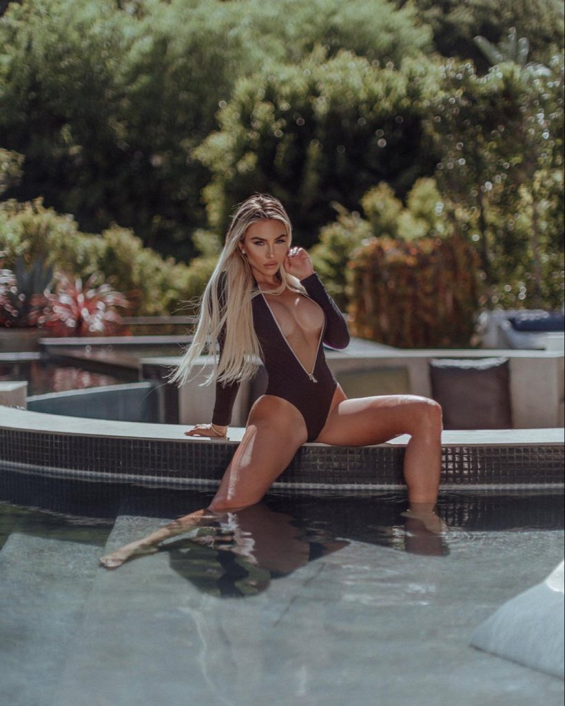 khloce tweet picture