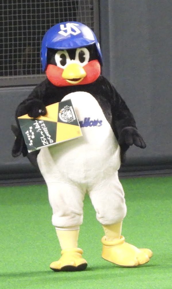 tsuba96_photo's tweet photo. きょうは、スケッチブックの日
マルマンのスケッチブックを愛用していたつば九郎さん
またコラボする日はくるのかな？ https://t.co/CuJStjMoEe