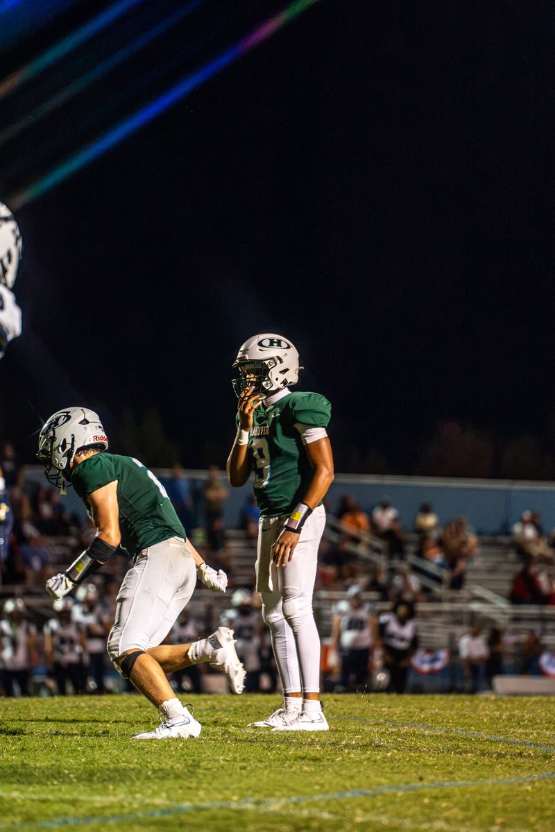 joelnicholson_'s tweet photo. First Three Games‼️‼️

44/64 (69%) 
14TDS (#1 In VA)‼️‼️
790YDS (5th In VA)
No INT
12CAR 102YDS 2TD

https://t.co/UwWtzGr4Th https://t.co/x8idRnCGmP