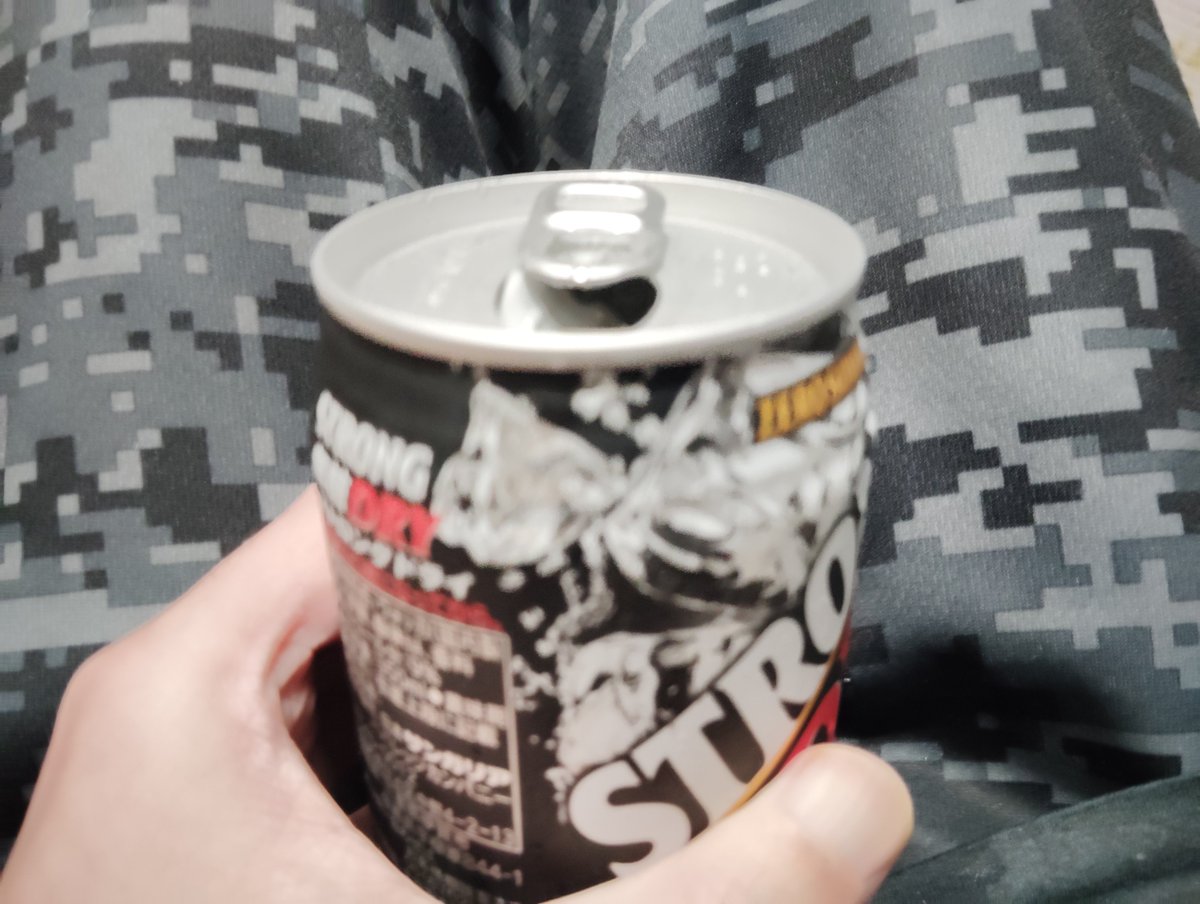 _s_x_x_x_'s tweet photo. おはようございます

強雨のお散歩飲酒してきました

玄関出たら水が10センチくらいになってて
靴が浸水しましたᥩຶ Ⱉ ᥩຶ

坂の上だから安心と思ったら

ふだん生活排水流れるとこはあふれてて
雨や生活排水がすごく流されました
ᥩຶ Ⱉ ᥩຶ

スプラッシュマウンテンみたいにハードな一日ᥩຶ Ⱉ ᥩຶ https://t.co/tsg9Fu0Jyb