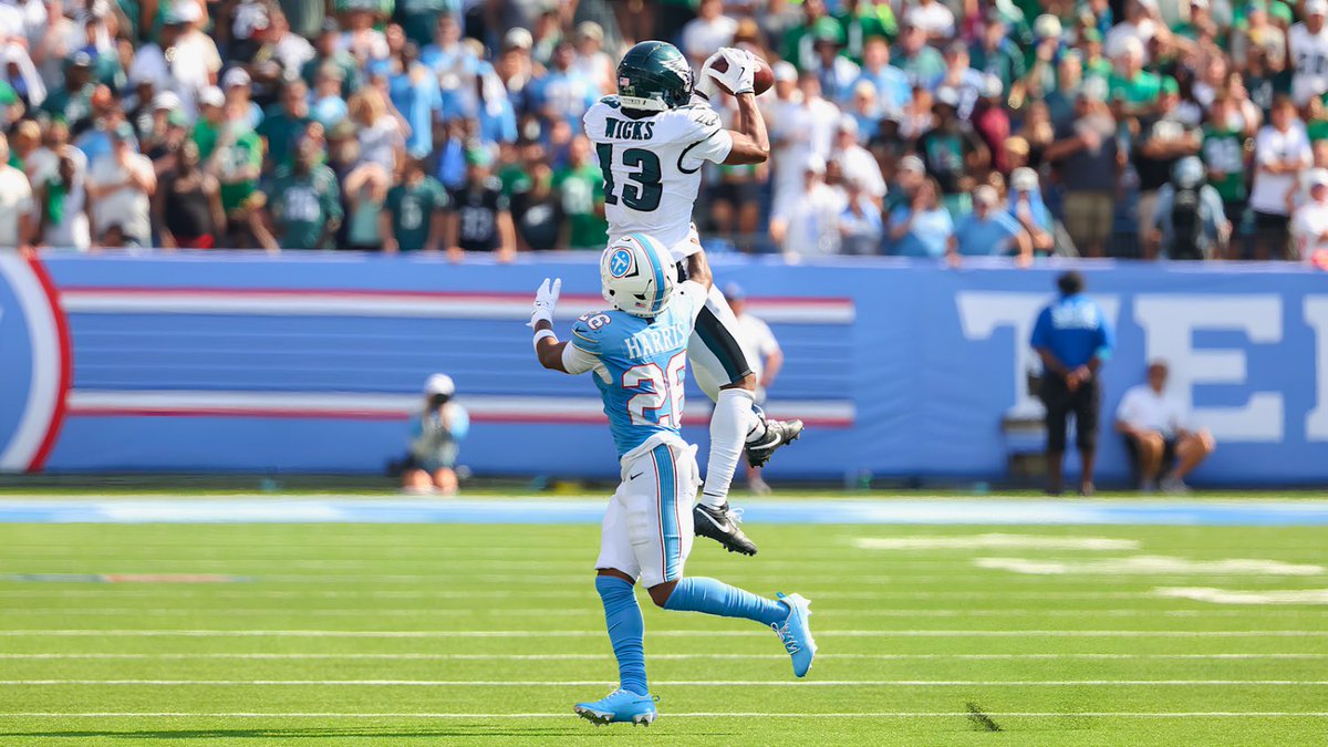_EagleTimes's tweet photo. Every ball Dontayvion Wicks caught today was a first down.

3rd &amp; 12 → 27
3rd &amp; 4 → 7
4th &amp; 2 → 5
3rd &amp; 12 → 15
3rd &amp; 6 → 20

74 yards of pure "we needed that." https://t.co/WM1HbJmGBy