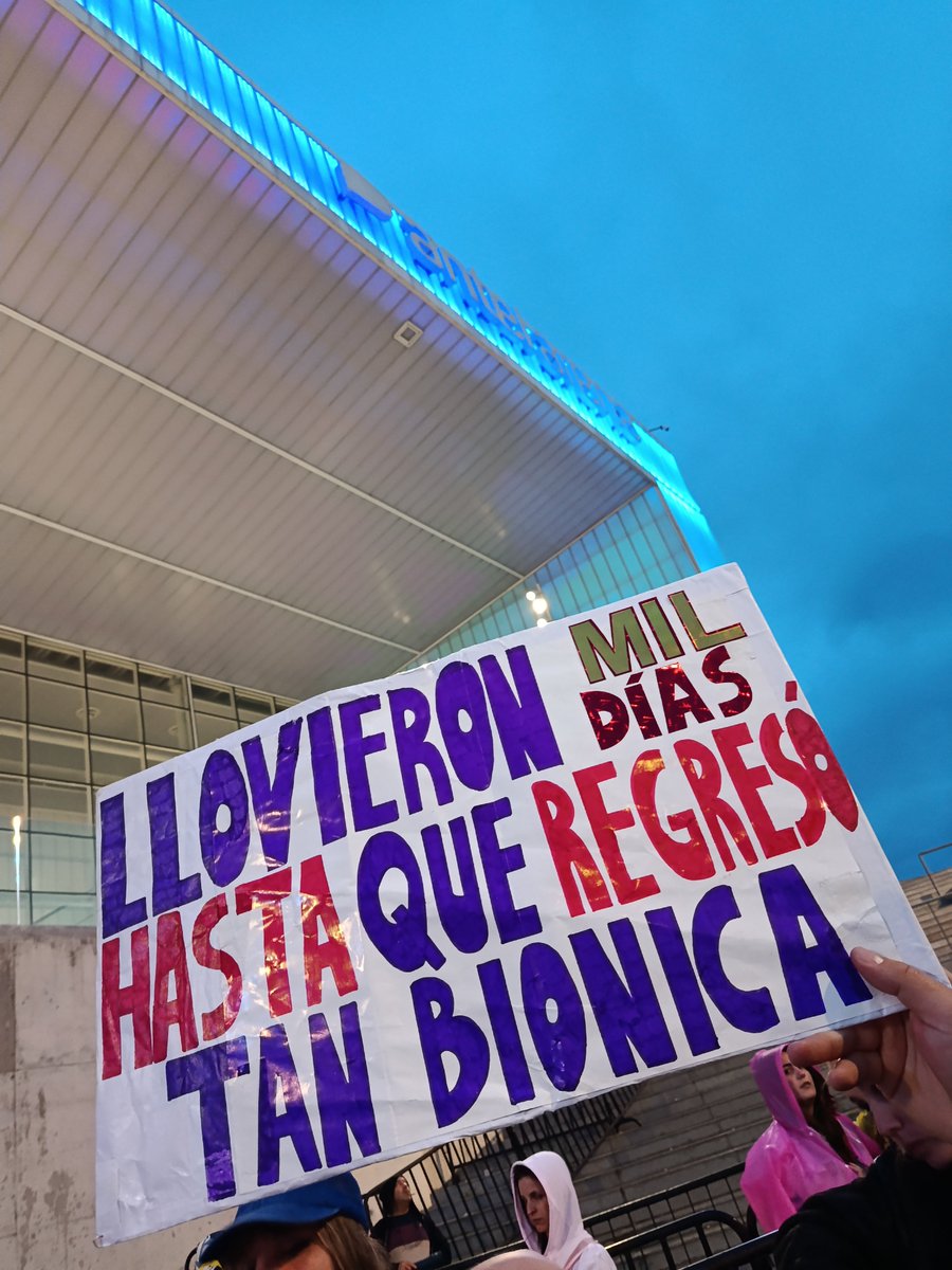 candacebionica's tweet photo. Porque todo lo que quiero son ustedes https://t.co/OyEVHXWgJT