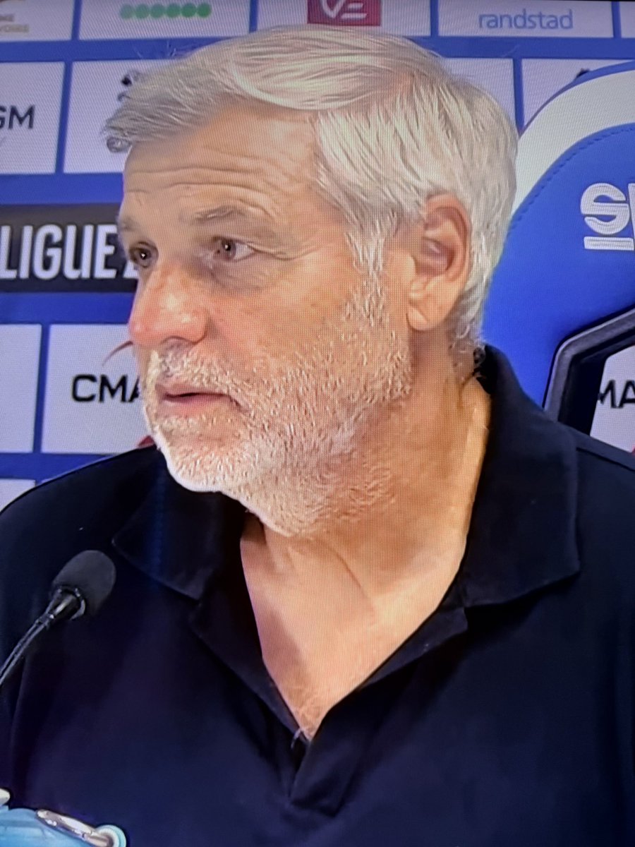 nordinealisaid's tweet photo. 🚨 Bruno Genesio : 

🗣️ « À Marseille, on ne peut pas se satisfaire d'une défaite honorable, je le répète, on peut avoir des défaites ça fait partie du foot mais se satisfaire de défaites honorables, surtout lorsque c'est quatre de suite en championnat c'est pas acceptable » https://t.co/UyhF6s4Dfq
