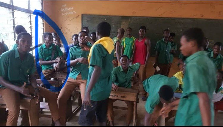 Ko_DCC's tweet photo. @bhadext Senior Patoa can you please link me to the senior I’ve circled on here, back at the college then dey form 1. I borrowed his Core Maths text book; which got stolen. I toss toss him saa till he finished. Lol 😂 
Being meaning to get in touch with him https://t.co/cjtuHC9dRG
