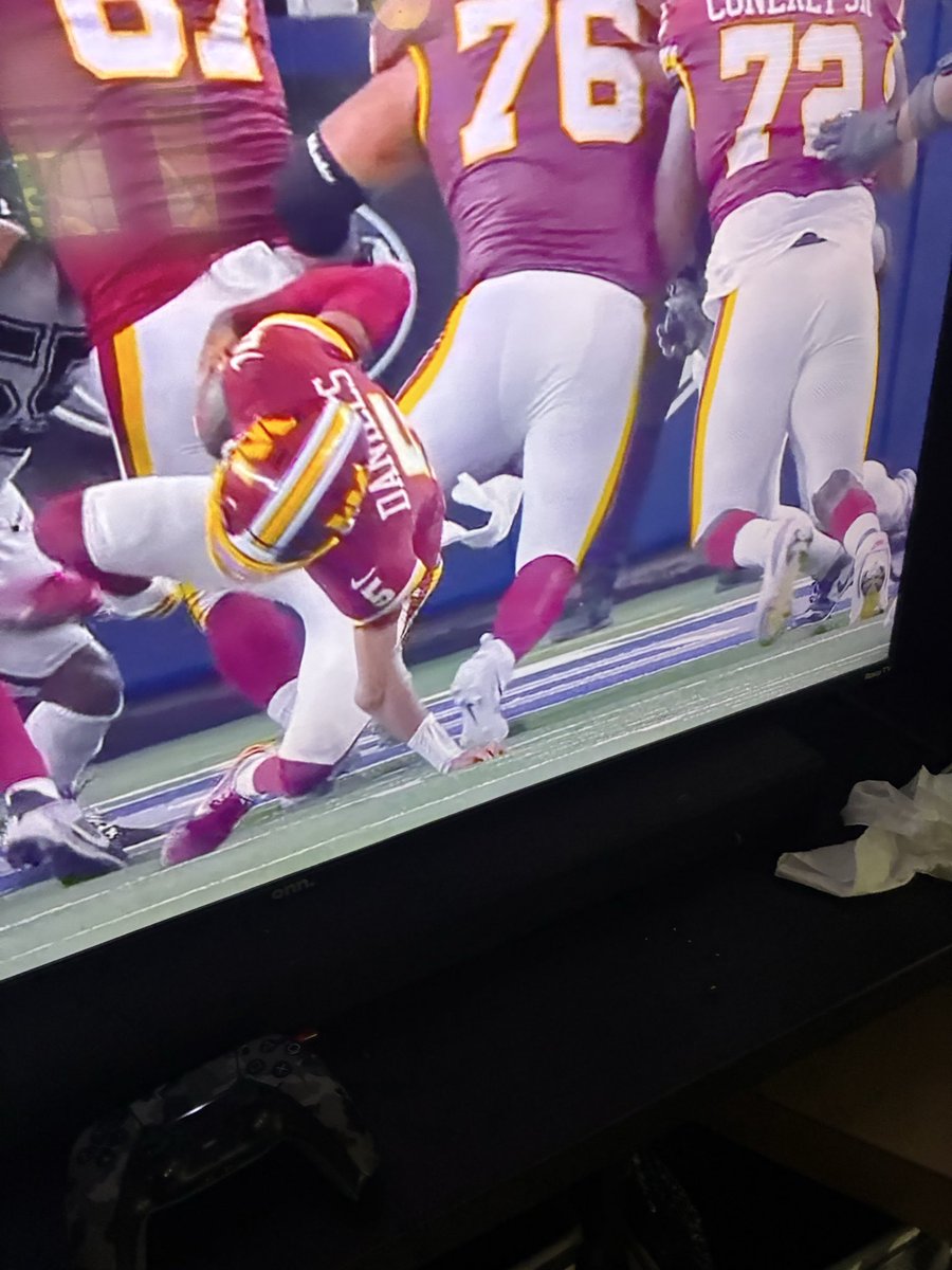 LohffLucien's tweet photo. Ahhh Fawk that shit broke https://t.co/fnP2FX6g1v