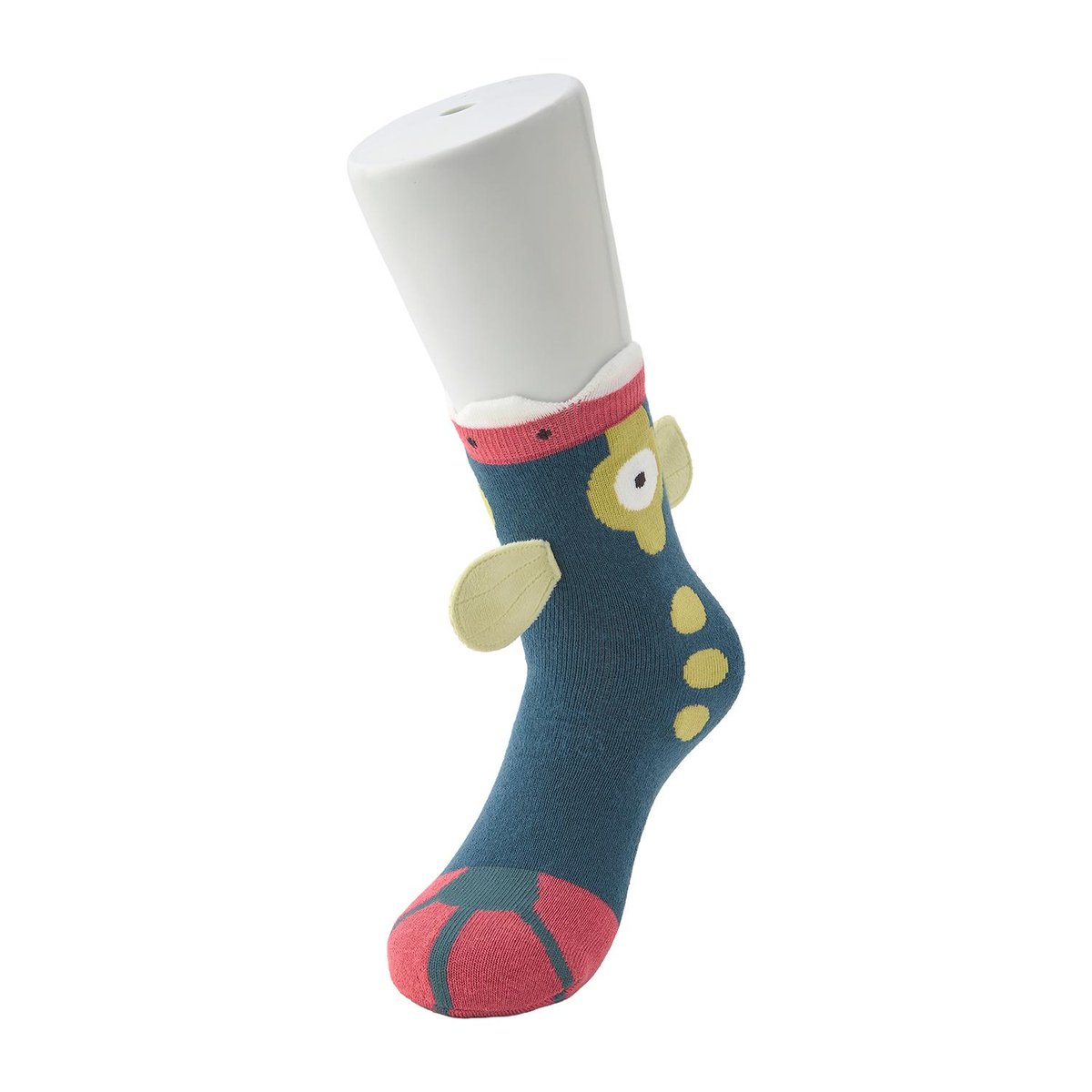 Pokeshopper's tweet photo. Pokeshopper Notice: Close up images of the brand new Pokémon Center Eelektrik official socks now published https://t.co/84tzsuA0UP https://t.co/QvtaBa5oMp