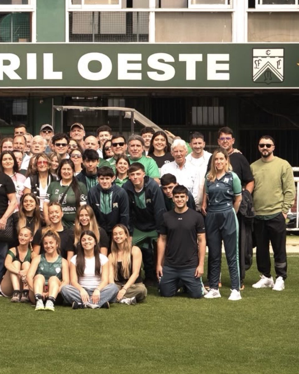 IdenVerdolaga's tweet photo. 𝐅𝐄𝐑𝐑𝐎 𝐍𝐎 𝐒𝐄 𝐃𝐄𝐓𝐈𝐄𝐍𝐄 💚🚂

Somos un equipo que quiere seguir construyendo sobre todo lo que @FerroOficial viene haciendo.

⚽ Continuidad del proyecto deportivo y del cuerpo técnico de fútbol.
🏗️ Avanzar con el Plan de Obras y seguir modernizando el club.
🏆 Seguir fortaleciendo cada una de nuestras disciplinas.

Queremos darle continuidad a un fútbol que hoy lucha por lo que todos los verdolagas queremos, cuidar lo construido y seguir proyectando un Ferro cada vez más grande.

Hicimos mucho. Estamos haciendo muchísimo. Y lo que viene lo vamos a construir juntos.

𝐈𝐝𝐞𝐧𝐭𝐢𝐝𝐚𝐝 𝐕𝐞𝐫𝐝𝐨𝐥𝐚𝐠𝐚 💚
Ferro es familia.
El futuro lo escribimos juntos.