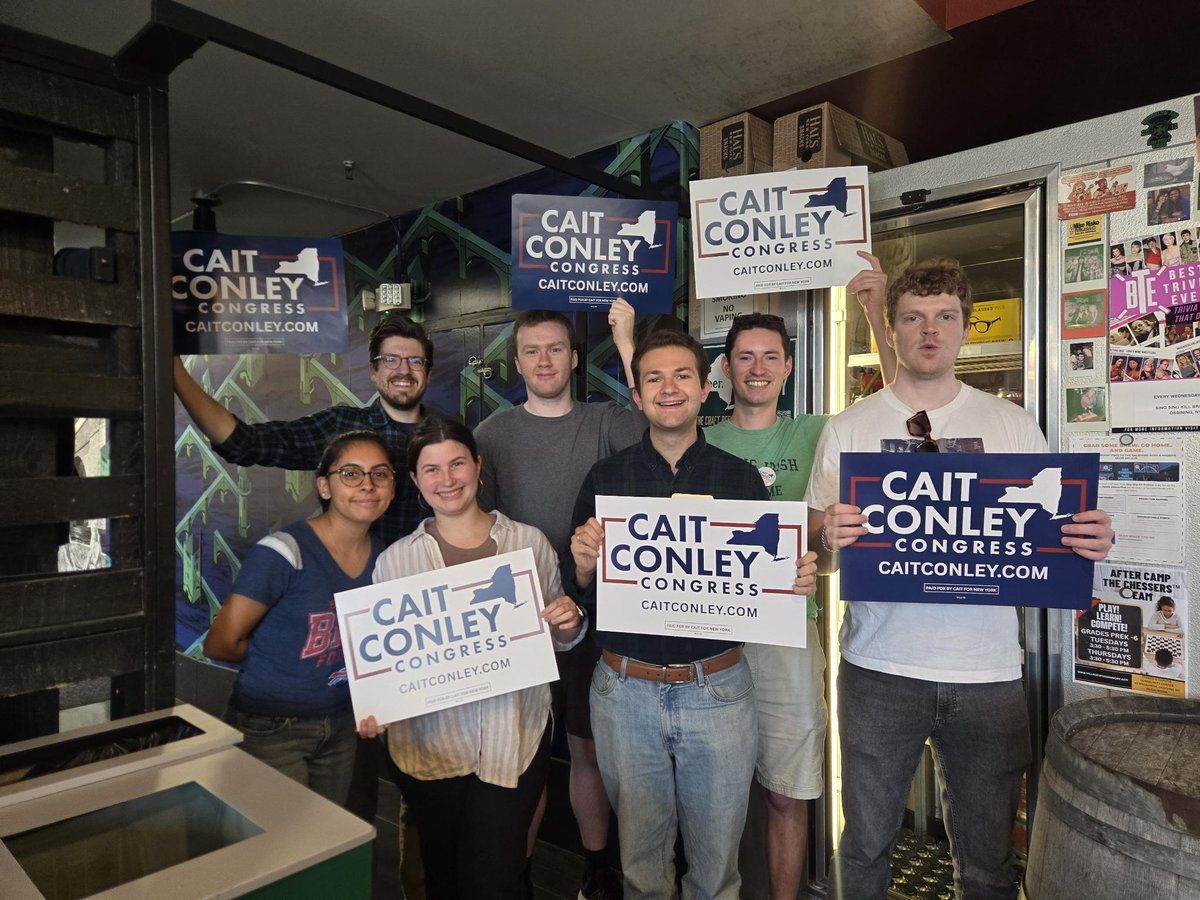 CaitforNewYork's tweet photo. #TeamCait knocked 11,000 doors this weekend, talking to voters about the rising cost-of-living. From gas and groceries to healthcare and utility bills, prices are out of control. It should not be this hard to make ends meet.

44 days left. Help us reach voters across the district >>