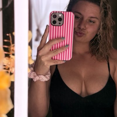 shellbabyyy95's tweet photo. Lets Have Fun 😈🥵

#NewProfilePic #fyp #onlyfans #ofmode1 #exclusivecontent #linkinbio https://t.co/gdrItOoAQb