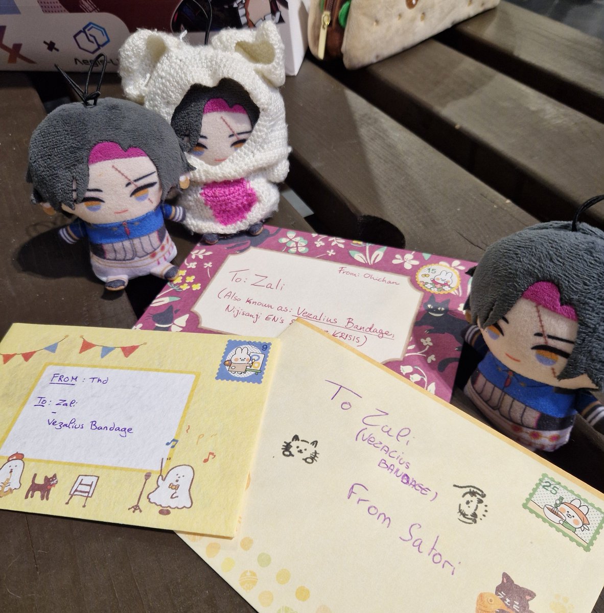 Thd57122225's tweet photo. Actually spent sooo muuch time with Ohichan too 🥹🥹 wrote letters to oshi together 😆
My AWESOME vezkit life 🥹💕 https://t.co/z0h9ob6mV7