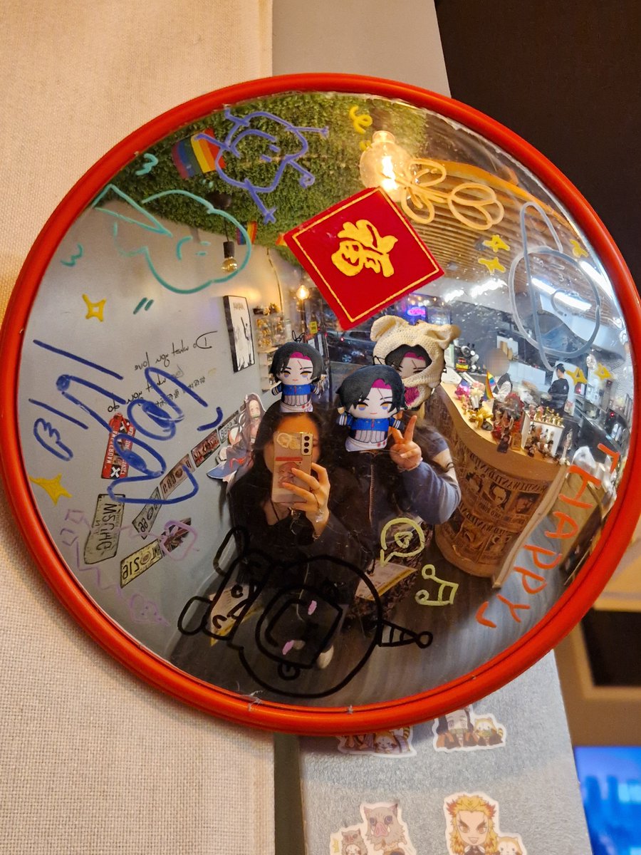 Thd57122225's tweet photo. Actually spent sooo muuch time with Ohichan too 🥹🥹 wrote letters to oshi together 😆
My AWESOME vezkit life 🥹💕 https://t.co/z0h9ob6mV7