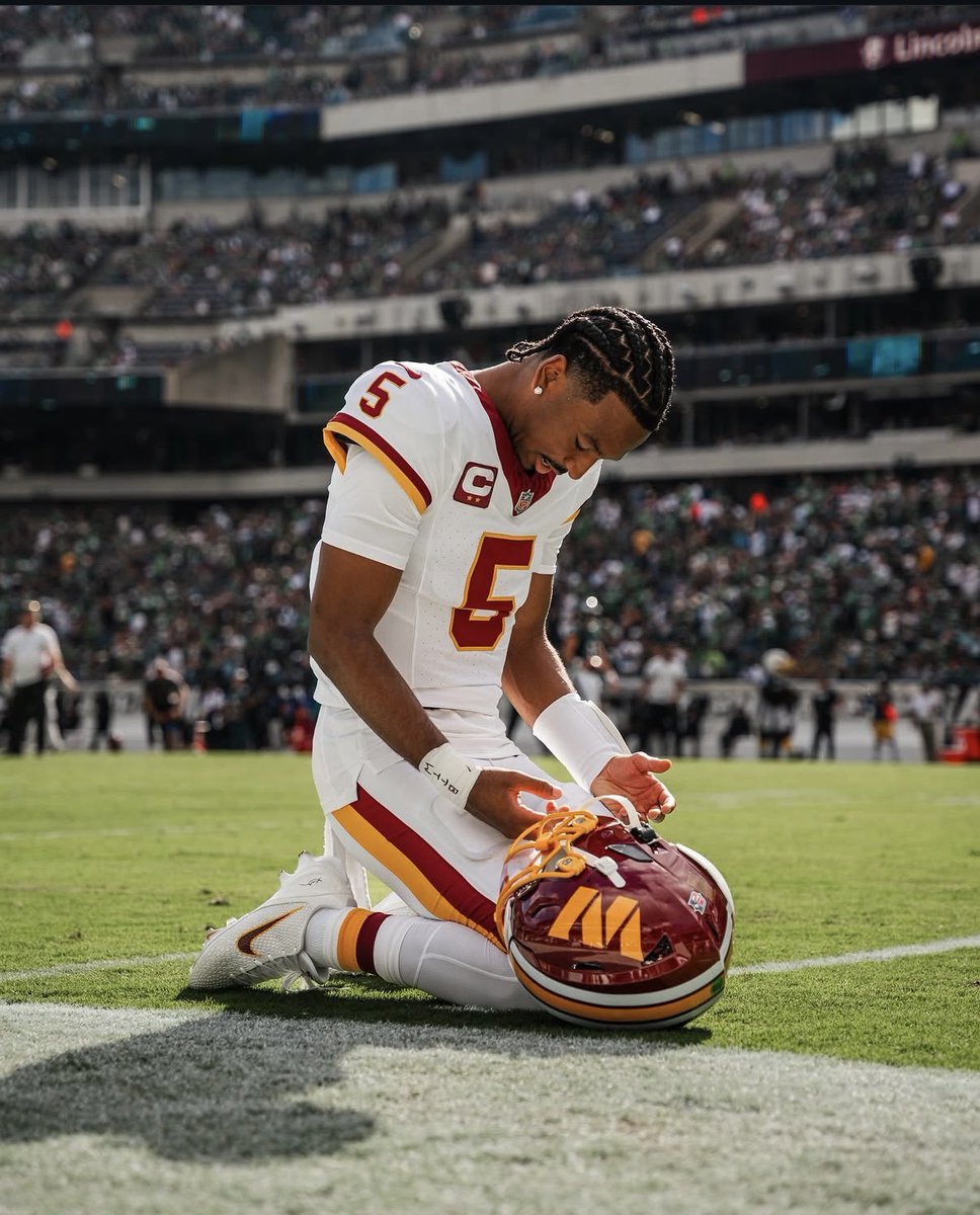 ICre8SportsTalk's tweet photo. Get well young King 🙏🏾🙏🏾💪🏾 https://t.co/JvfHiRBr5S
