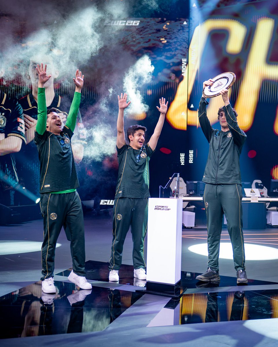 TheBopPops's tweet photo. Bro two brothers are RLCS world champions, two TWINS even ‼️

This has gotta be one of the greatest stories in Esports history right???? https://t.co/CzSQrryyzC