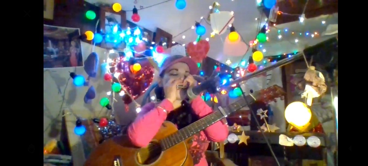 paupoljr's tweet photo. Livestream on @LoungesTv with @HromaniAngelini https://t.co/IMLuuRyUQp