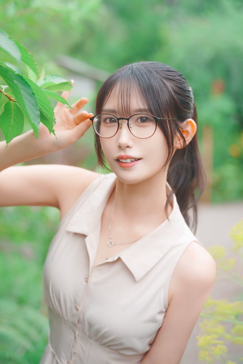 ai__ai358's tweet photo. メガネちゃんとの休日！🌱 https://t.co/nPtAQZgvLY