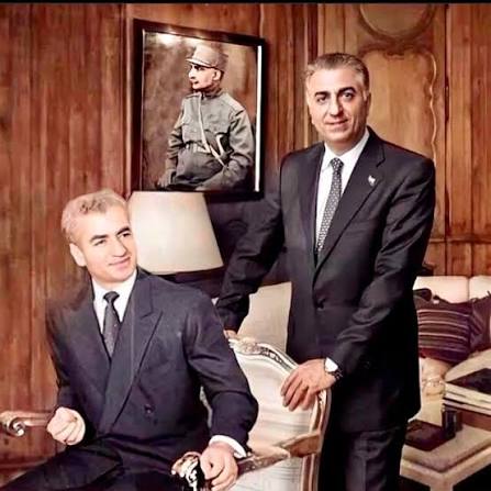 LaghDahan's tweet photo. زنده و جاوید باد سلسله پهلوی 
سربازتم شاهنشاه
#جاويدشاه‌ https://t.co/GqO3bkp0ED