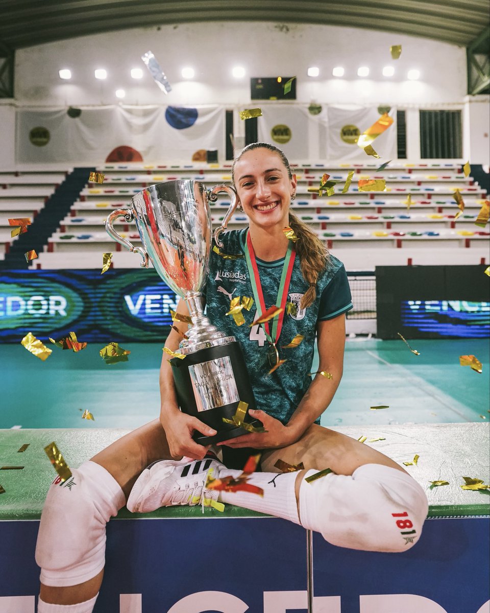 Modalidades_SCB's tweet photo. Que bem que te fica, Matilde Calado 🤩

#VoleibolSCB https://t.co/FstRnx1owS