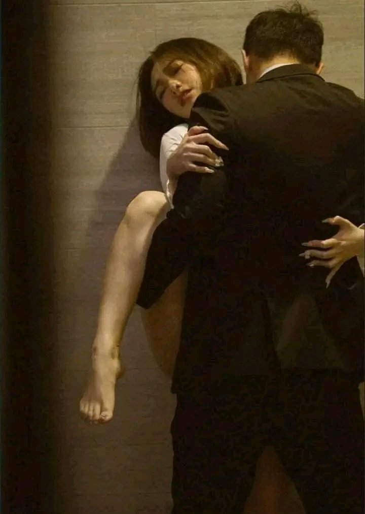 Allyours53188's tweet photo. Our date ended, but we couldn't wait, now your legs are wrapped around my waist in a dark alley way, with my erect cock railing your wet cunt, while leaving one of your legs dangling in the air. Sloppy wet sounds fill the alley, as your pussy is stretched out, creaming... https://t.co/rteYEc96Zq