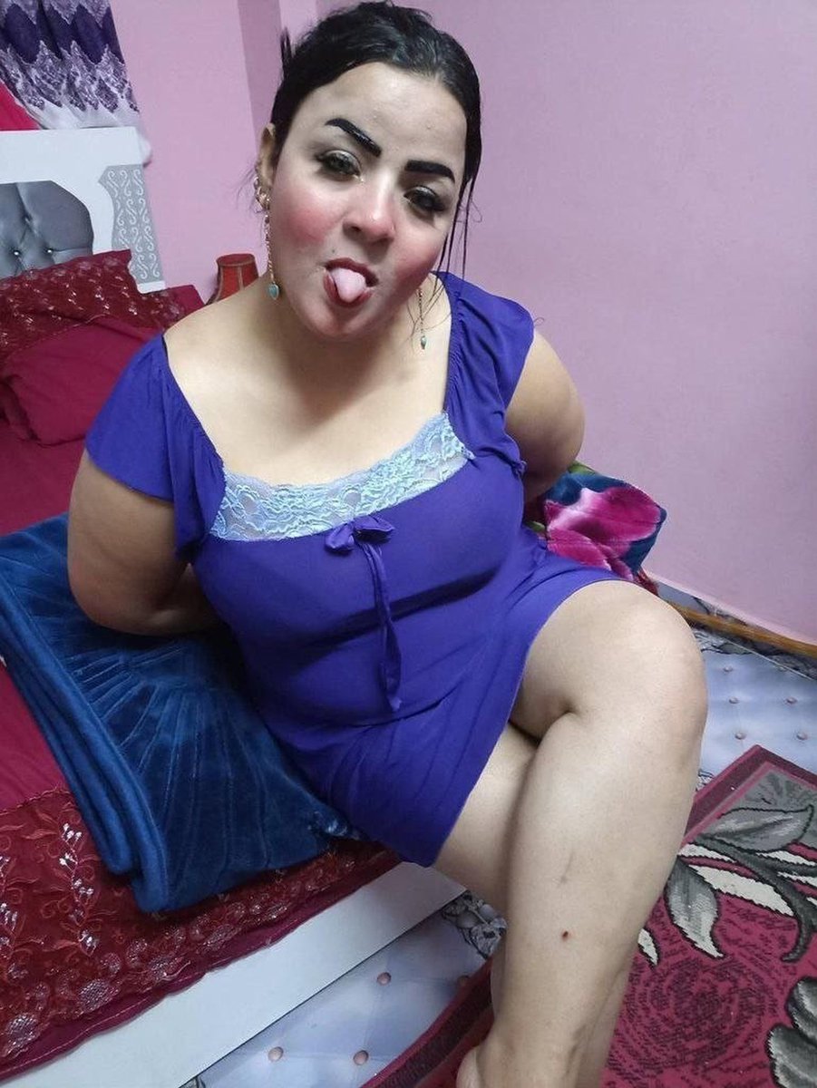 elhalhola's tweet photo. لما الفحل يصورلك امك عندو في البيت 
Pov امك 😂😂 https://t.co/XZDsyySbYs