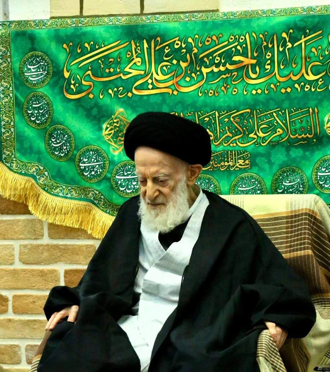 Banjamiin's tweet photo. من وصية السيد موسى الشبيري الزنجاني: 
الشيطان يأتي إليكم في مقتبل العمر، والمخاطر تشتدّ  في شبابكم

- انتبهوا إلى ببيئتكم ورفاقكم. إنّ بيئة الرفاق غير الصالحين تأخذ الإنسان إلى المعصية. حاولوا اختيار الأصحاب الصالحين والجيّدين.

- حاولوا توطيد علاقتكم مع أهل البيت (عليهم السلام). https://t.co/lk1o4K0owZ