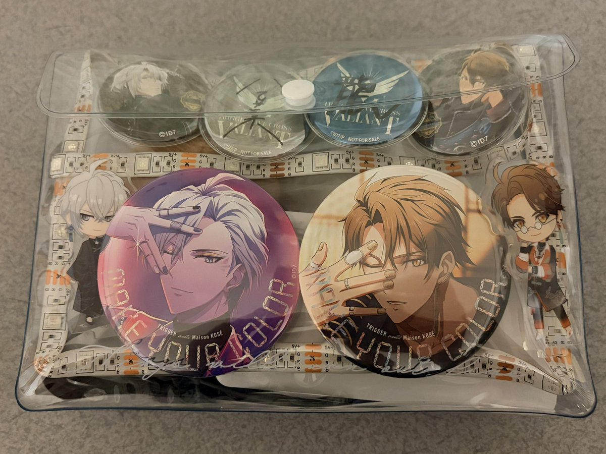 Ryugaku_TRIGGER's tweet photo. おはようさんです!
今日もTRIGGER記念日カフェにお邪魔しますよ〜♪
その後は、関西にできたぬい服専門ショップにみんなで行くよ〜♪
ROCKでPUNKなパーツとか買い込んじゃいそう(笑)
今日も1日楽しみましょ〜!
痛バは前と一緒(笑) https://t.co/9clWlvwpa8