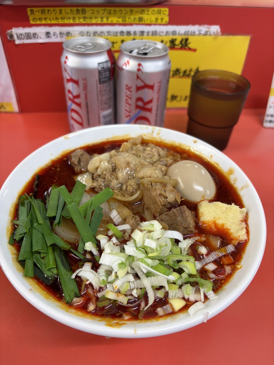 doiyumiko's tweet photo. 今日のスタートはぶたのジョー。
祝日の月曜はスタミナブラックなんです。辛い味変しました。
おいしかった！
ごちそうさまでした！ https://t.co/1NP6fvl3Pk