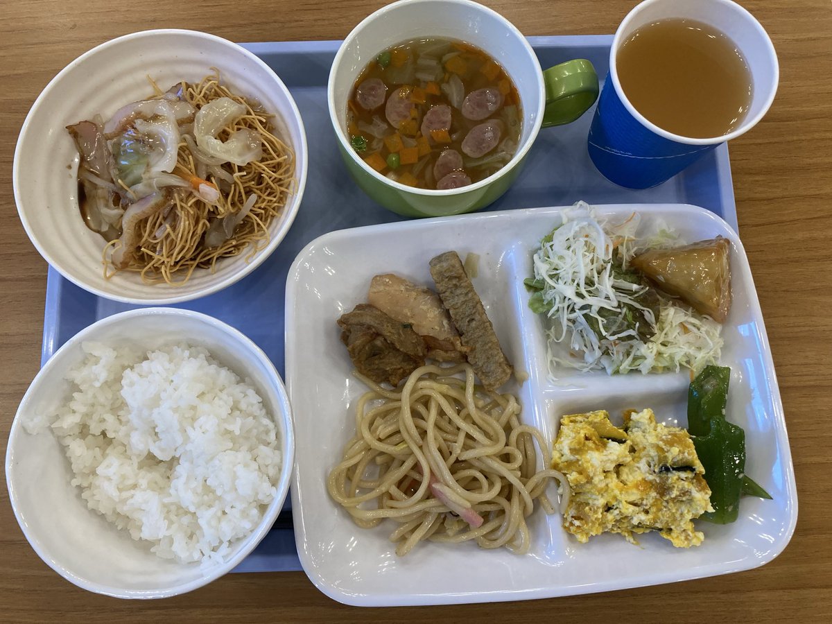 fuurai6211's tweet photo. おはようございます〜東横イン長崎駅前♪
ご当地メニューは焼きちゃんぽんと皿うどん✨
長崎駅前と言いつつ、最寄りは五島町電停… https://t.co/iNYRyQ6gWY