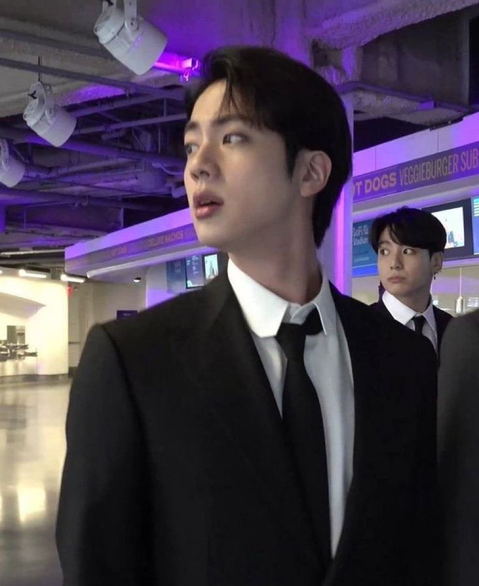 miilkykoo's tweet photo. un #jinkookau omegaverse en donde jin está (infelizmente) casado y jk es su joven asistente del trabajo omega con el que después de un viaje de negocios en el que hay demasiada tensión termina teniendo una aventura extramatrimonial que no se limita a una sola noche. https://t.co/U4X0gMwNCM