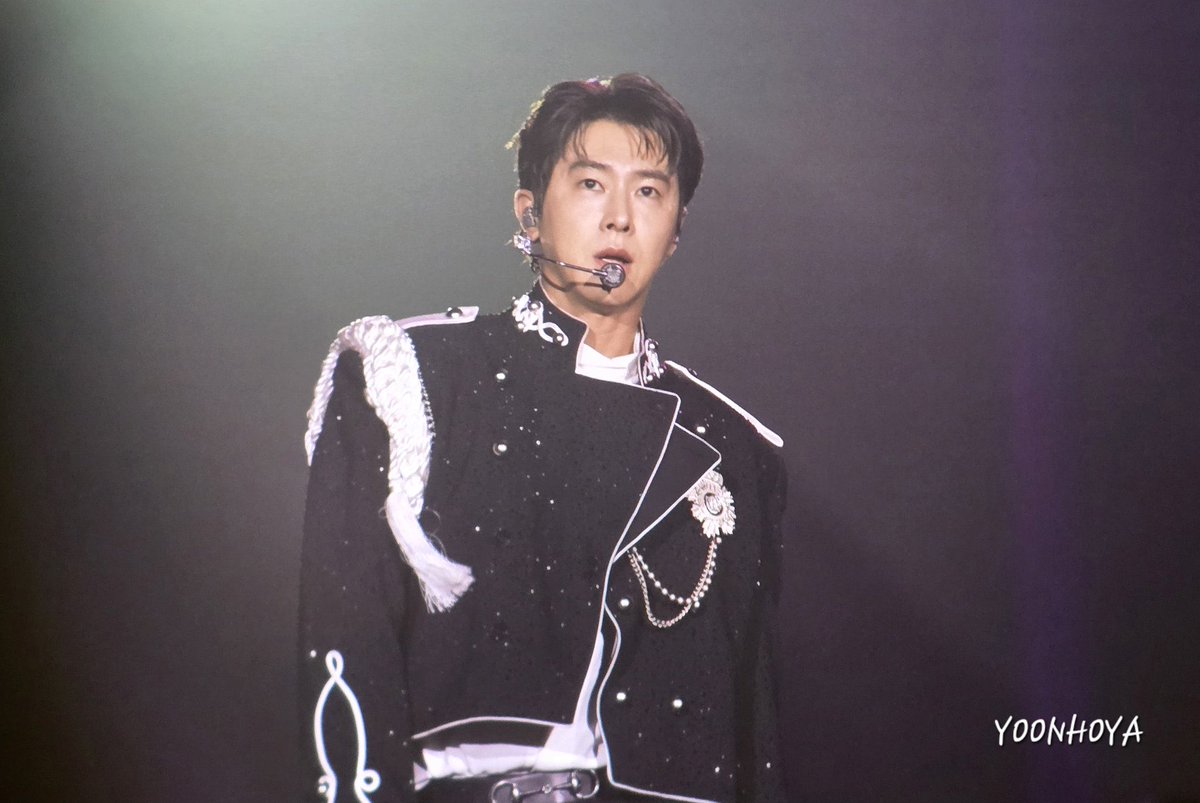 hi21ma54ri's tweet photo. フォトイベントを終えて夜中に帰国だったの？
ホーチミンでの２日間本当にお疲れ様でした
9月24日からは秋夕チュソクだね
ご飯しっかり食べて音楽聴いて映画やドラマを観て
ゆっくり過ごせて疲れが取れますように

#YUNHO  
#유노윤호
#ユンホ
#チョン・ユノ
#TimesTickin
#UKNOW_PROJECT26 https://t.co/bo2Juu1tCh