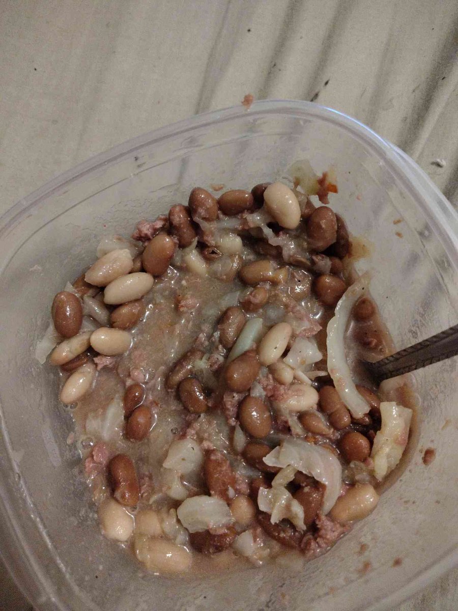 inhumankitty's tweet photo. Sometimes I think about how the food I make would even deter Henry's suicidal ass https://t.co/zssKScXpL1