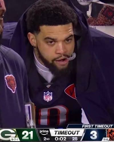 daemarrrr's tweet photo. If anyone’s gonna comeback… it’s Caleb fucking Williams https://t.co/moDE6e5I2Z