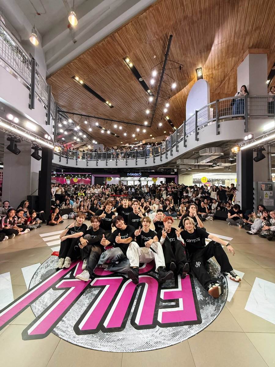 CompassBrasilFc's tweet photo. Update: compassdfj_official
 
"🔥🔥🔥
#fullmoondance #siamsquareone #randomdance #compass"

🔗https://t.co/SAuGGOB9kz https://t.co/Ew6ArpZOWD