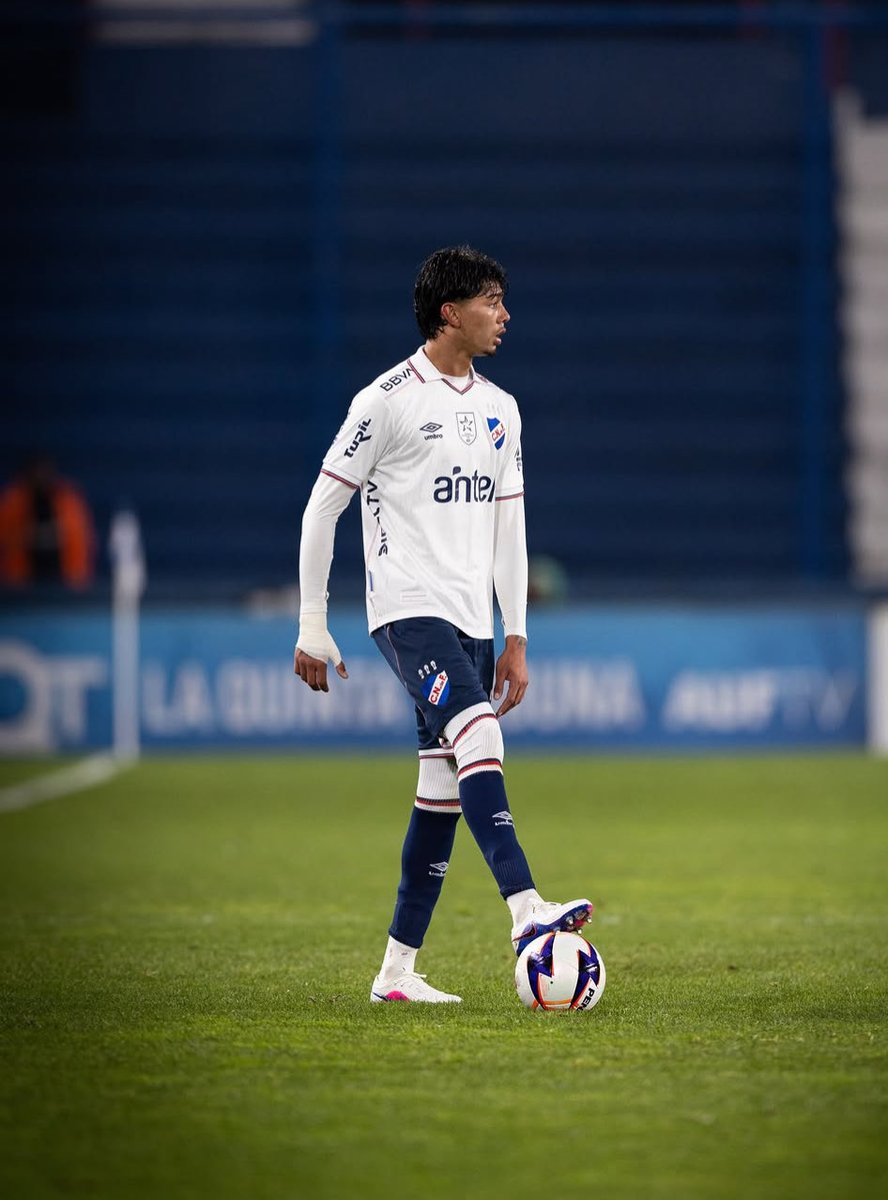 N_Bols0's tweet photo. Dale pibe, oportunidad de oro para hacerse más fuerte que nunca.

A no dar bola a la gilada, el error es colectivo y como siempre algunos le caen al más nuevo. 

HÁGASE FUERTE Y APRENDA DE LOS ERRORES. https://t.co/4Nb4AMzt49