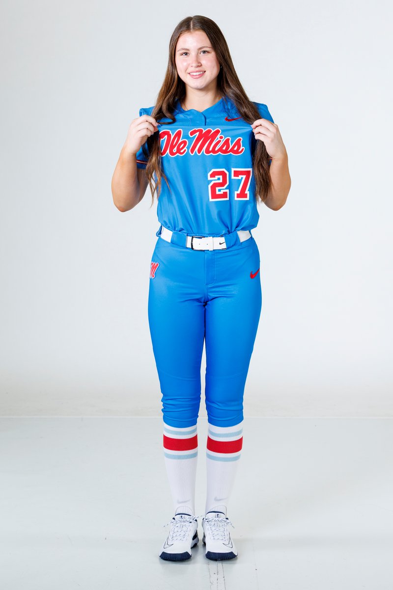 AshlynHunt42's tweet photo. HOTTY TODDY!!❤️🦈
#committed 

@OleMissSoftball @OleMiss @OleMissSports @OleMissAlumni @SEC @Jamie_Trachsel @NEvansSoftball @CoachBBuchanan @CoachMorganK @VestalBrooke @VAUnitySB @UnityCoachJosh @UnityJohnsonVB @AshVanBoxmeer4 @AnthonyBocchin4 @LineDsoftball @ExtraInningSB @SoftbalAmerica @THEWOWSB @D1Softball @Rule42sports @DiamondAddicts @PrepSoftball @Level_Up_FP @CMHFastpitch