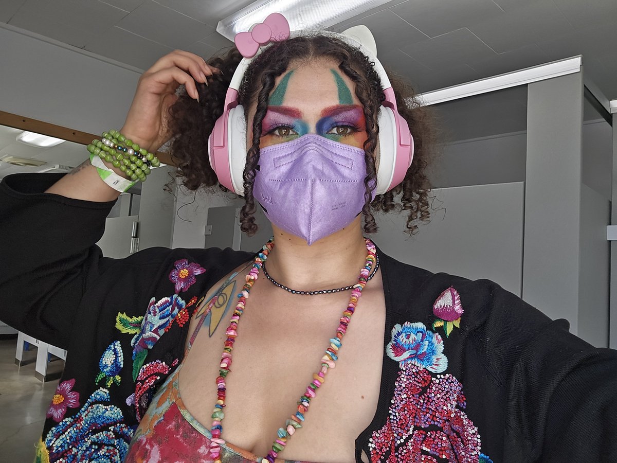 queer_mucus's tweet photo. 🌹🏵️🌻🌿🌷🪻🌸🌼🌺🥀🪷💐 https://t.co/bBT9Wj7Vfr