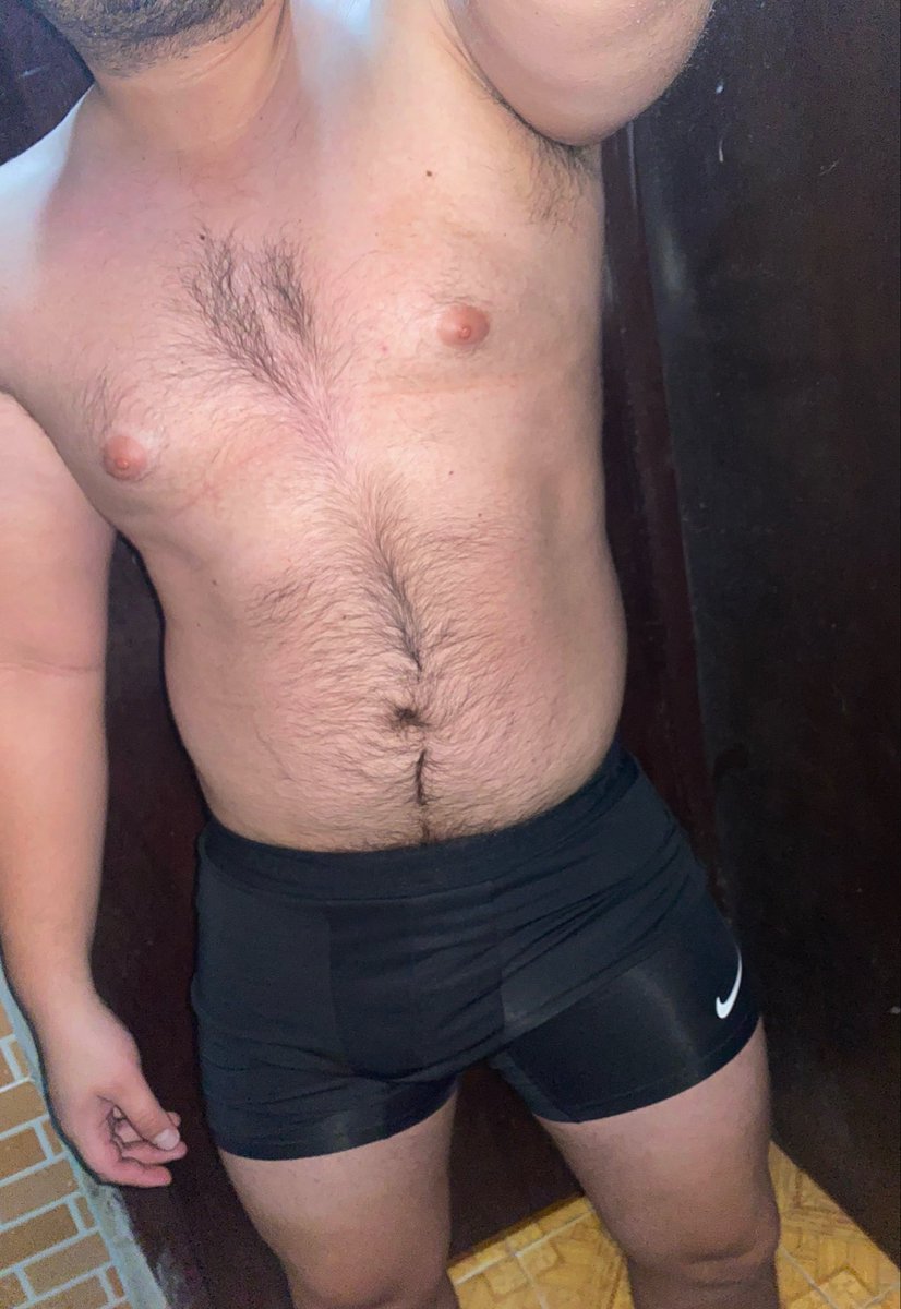 VL170's tweet photo. Que calor 🥵 https://t.co/yXXtcMud3P