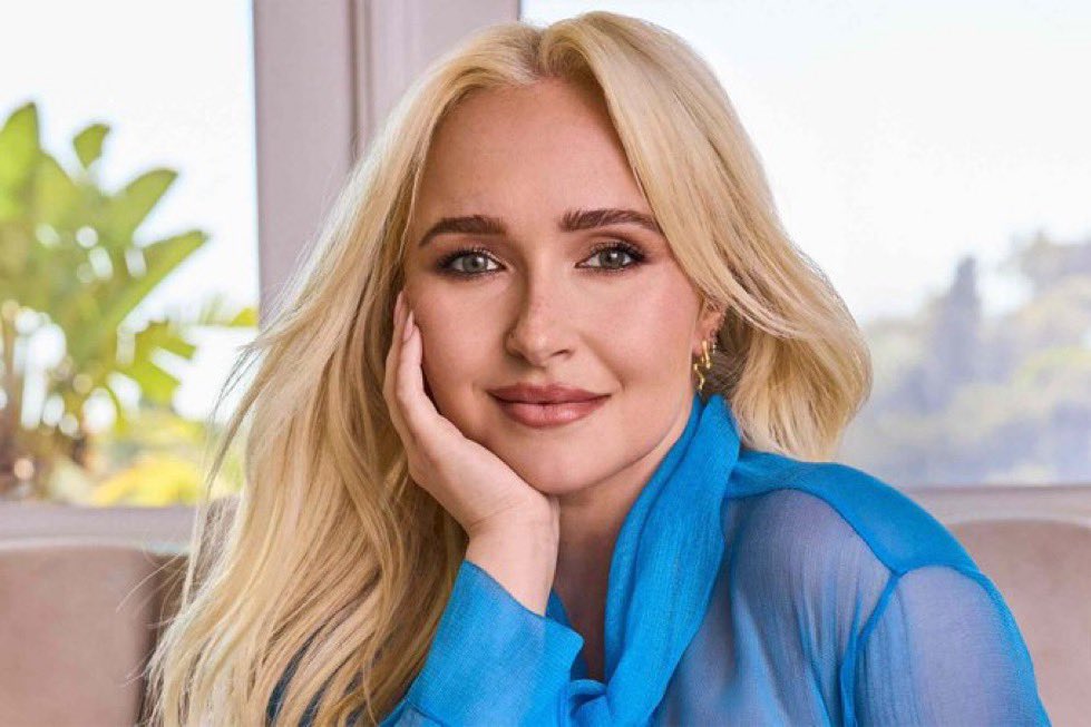 music__data's tweet photo. Hayden Panettiere has finally been laid to rest in a private ceremony in Malibu California. https://t.co/wtyxBQZqmB