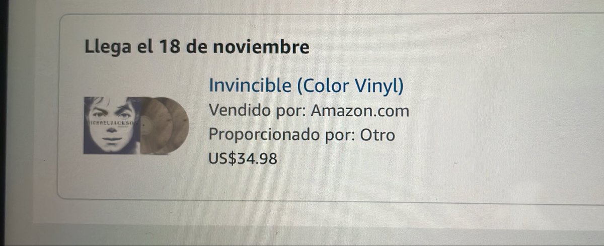 scarpmjj's tweet photo. ya me compr�� las tortillas digo el vinyl de invincible https://t.co/Munbm39P6h