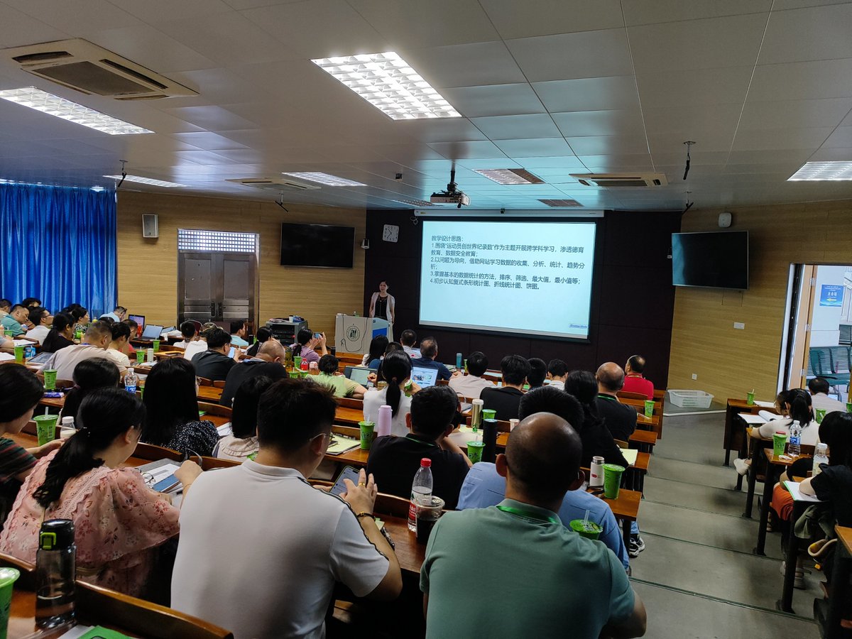 lyun1311's tweet photo. Just wrapped up a fantastic workshop on data visualization for beginners! Learned actionable tools to turn raw numbers into clear, impactful stories. Grateful for the insightful Qu0026A with industry pros https://t.co/JtFQpYNKvR
