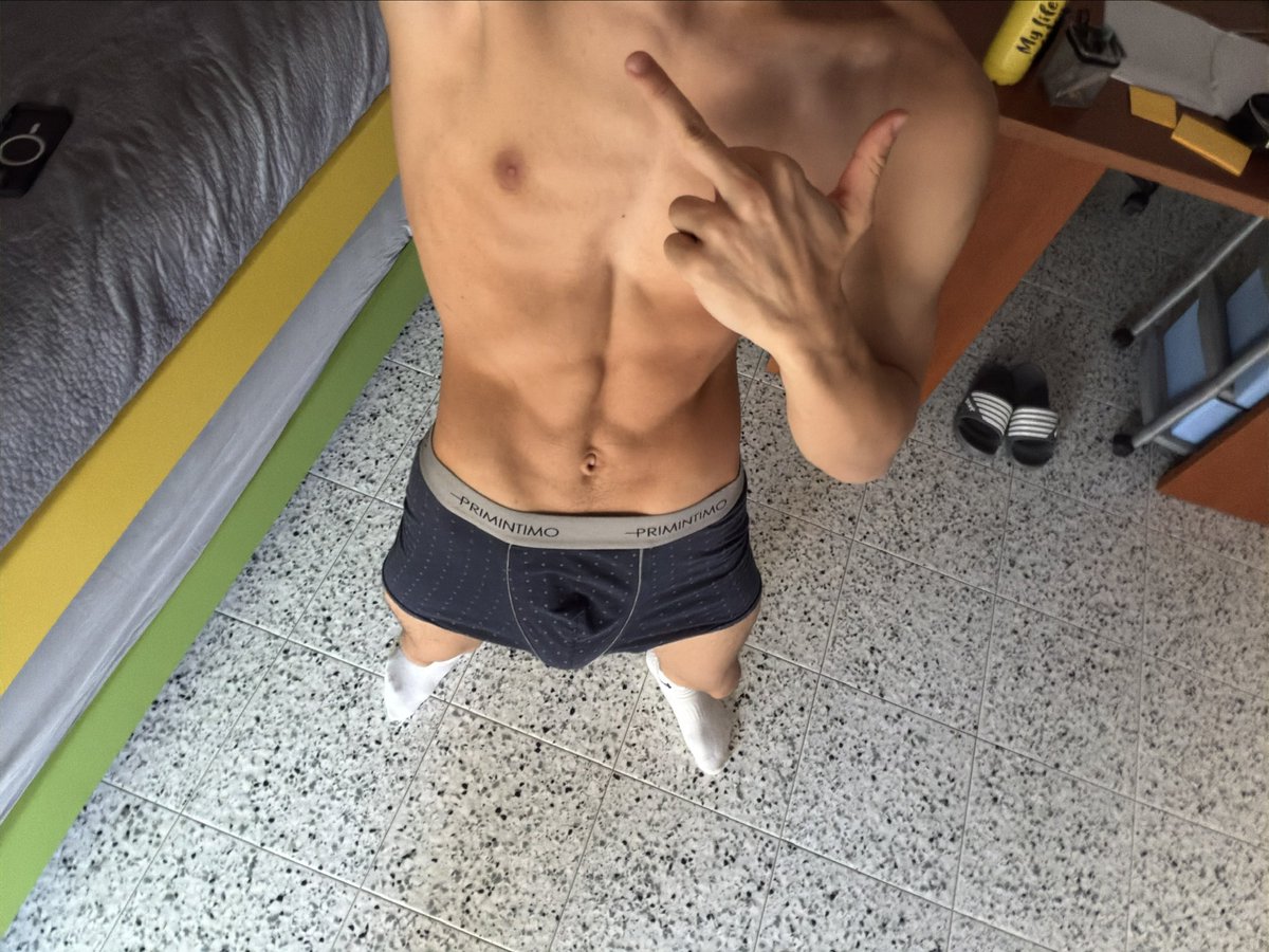 MasterItaliano_'s tweet photo. I fucked wallets the whole day, but my Italian teen cashcock is still greedy. Buckle up, I'm about to wreck you mentally and financially. Let's drain! 🤑#cashmaster #cashslave https://t.co/C9gAsxdwCG